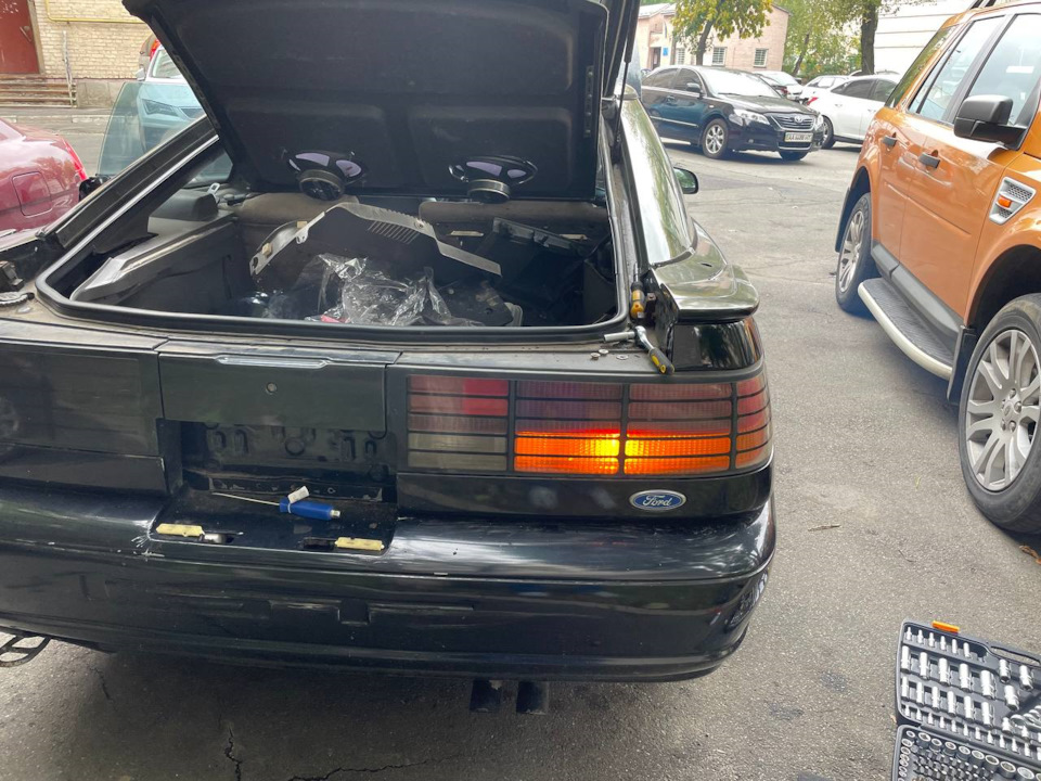 Заміна задніх стопів на ford probe 2.2 4