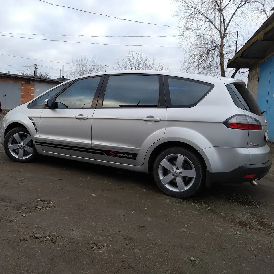 Бічна наклейка