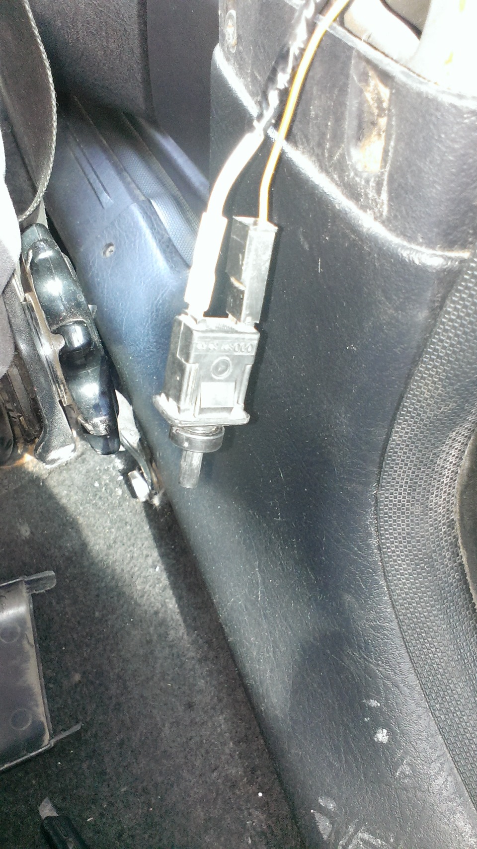 Нехай буде світло в салоні. Частина 1. 5