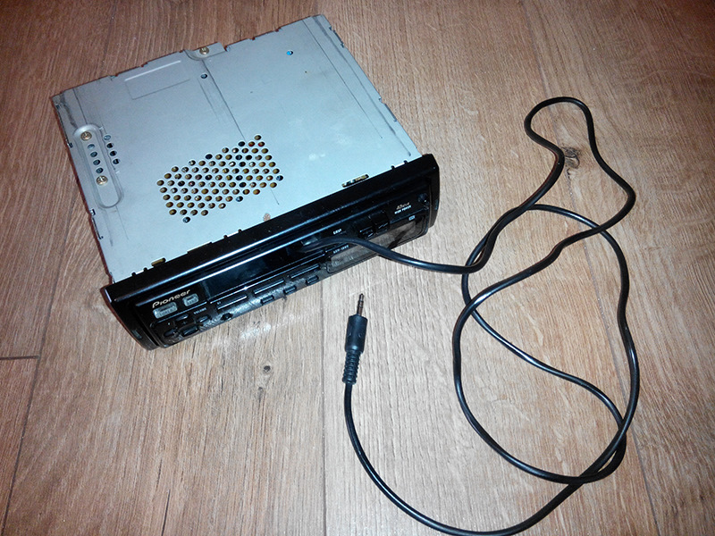 AUX в магнітолу Pioneer KEH-1960 3