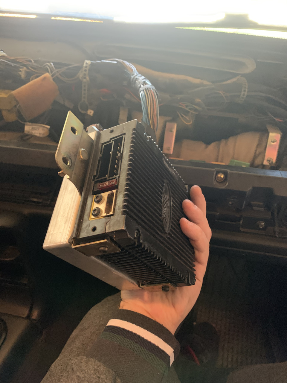 Ford Premium Sound System 2000 5