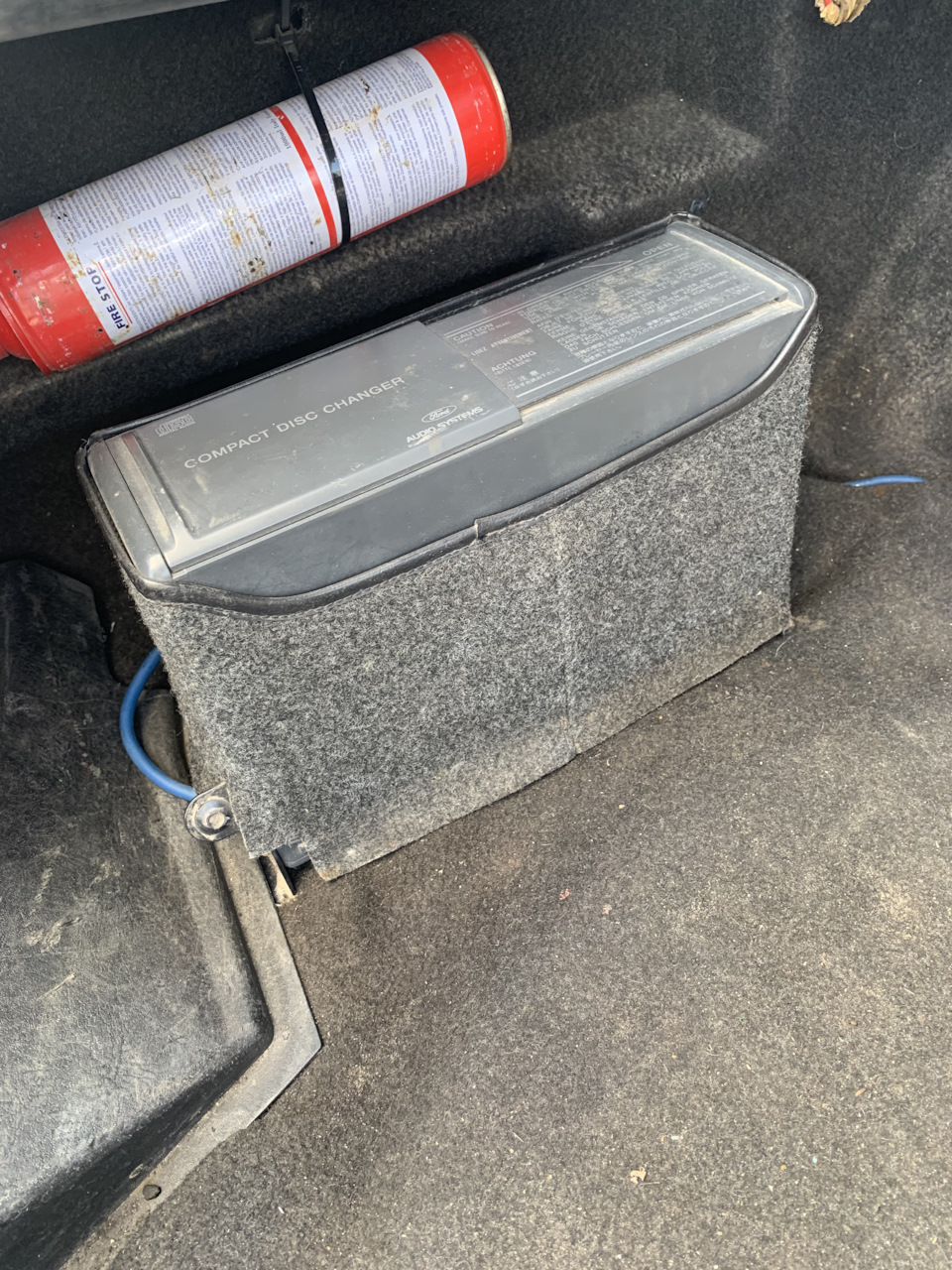 Ford Premium Sound System 2000 2