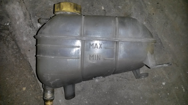 Зміна розширювального бачка. 2