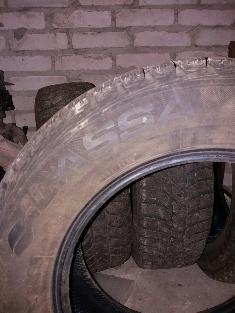 Продаю зимову гуму. ПРОДАНО 5