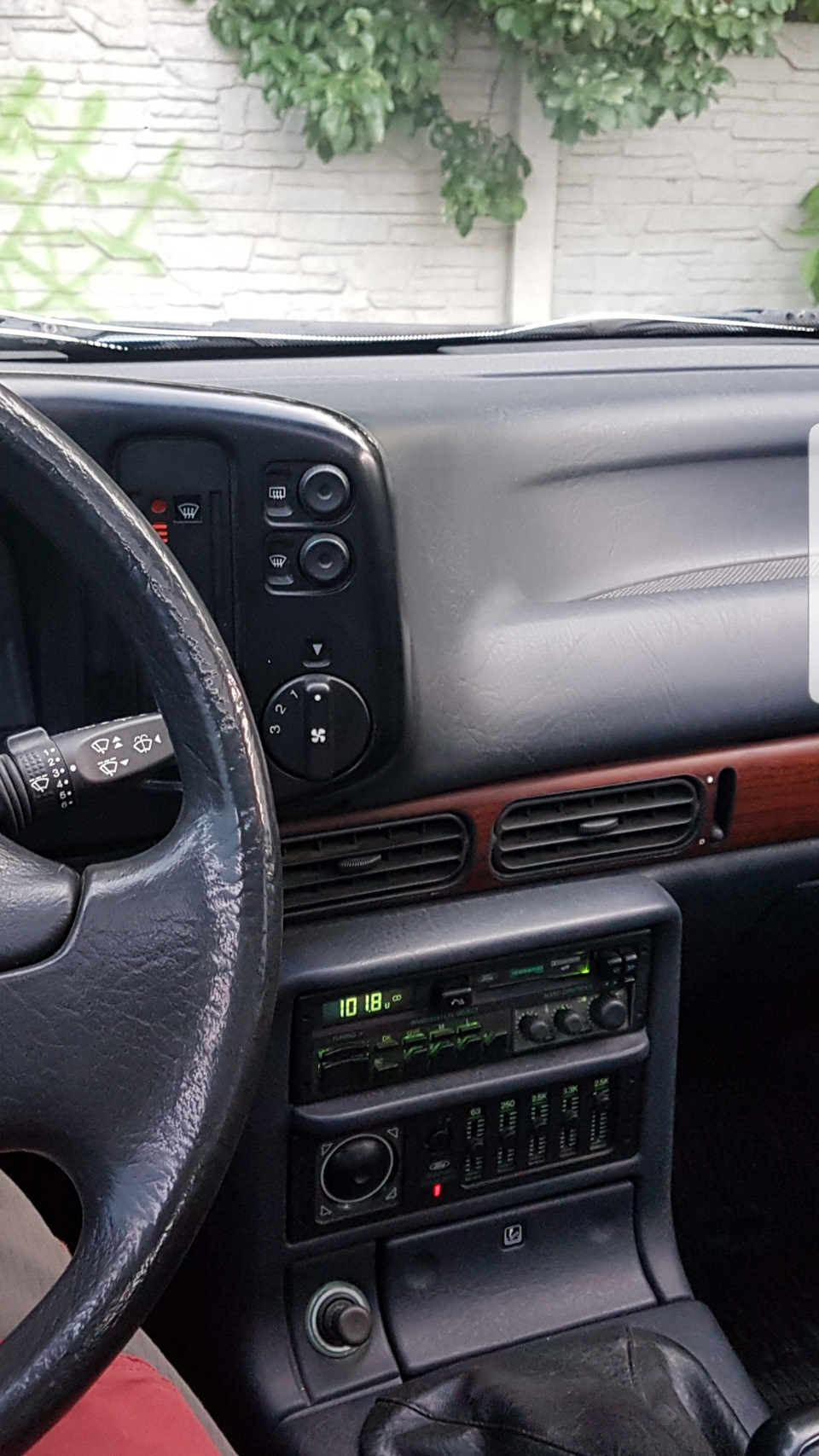 Ford Premium Sound Systems 4