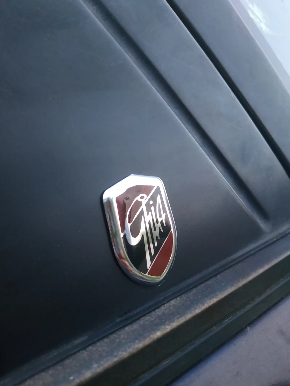 шильдики Ghia