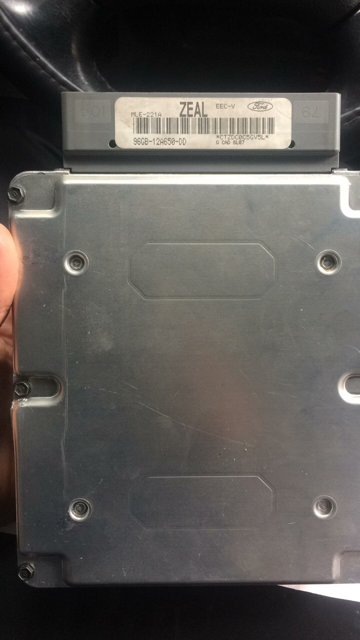 Іммобілайзер залитий тосолом, ВИРІШЕНО, EEC-V, A085866, PATS CONTROL MODULE FORD 2
