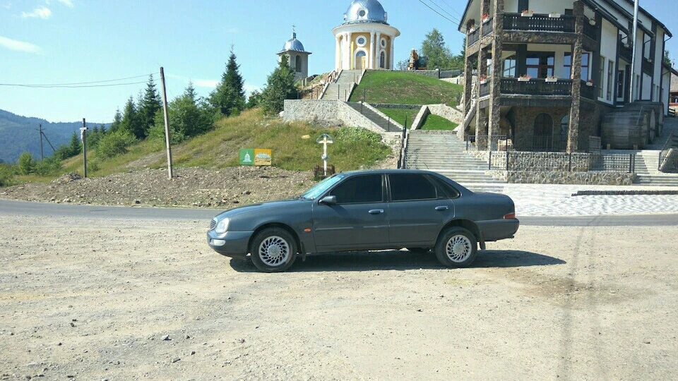 Два однакові фото в різну пору)