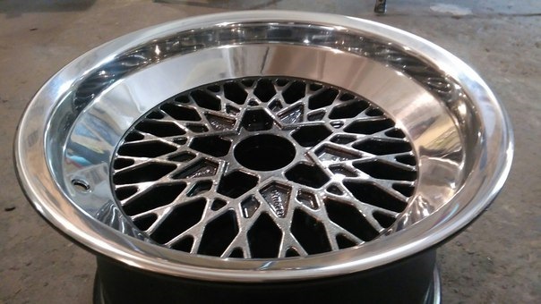Eta Beta Lucy 9, R16, 5x120, ET8, 9J 5
