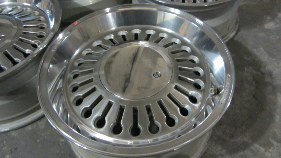 Продані! Atiwe Keyholes R16, 5x114, 7J, ET28 2