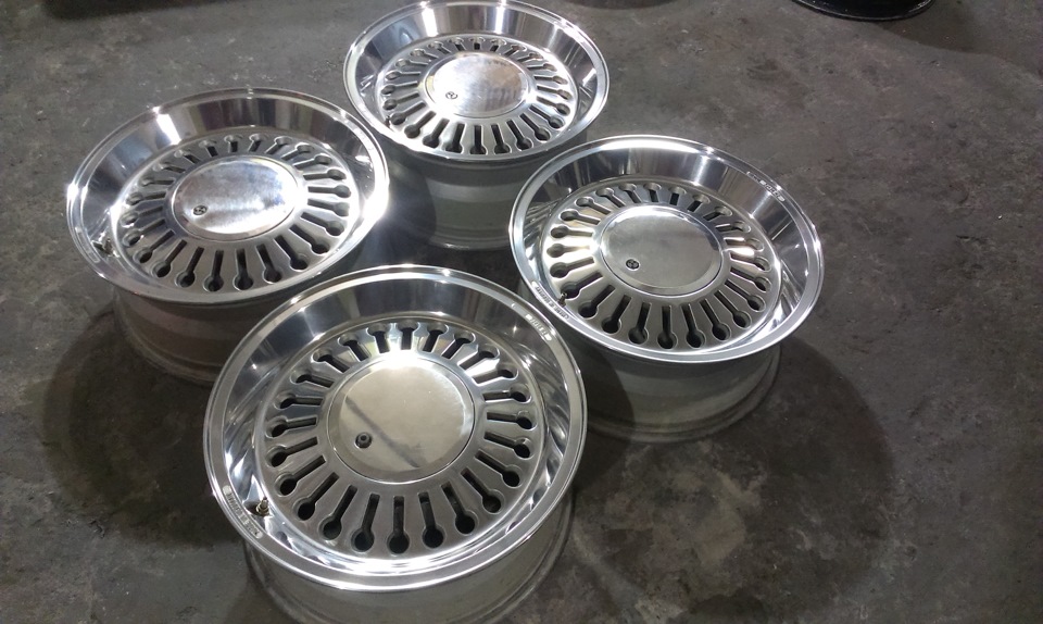 Продані! Atiwe Keyholes R16, 5x114, 7J, ET28 3