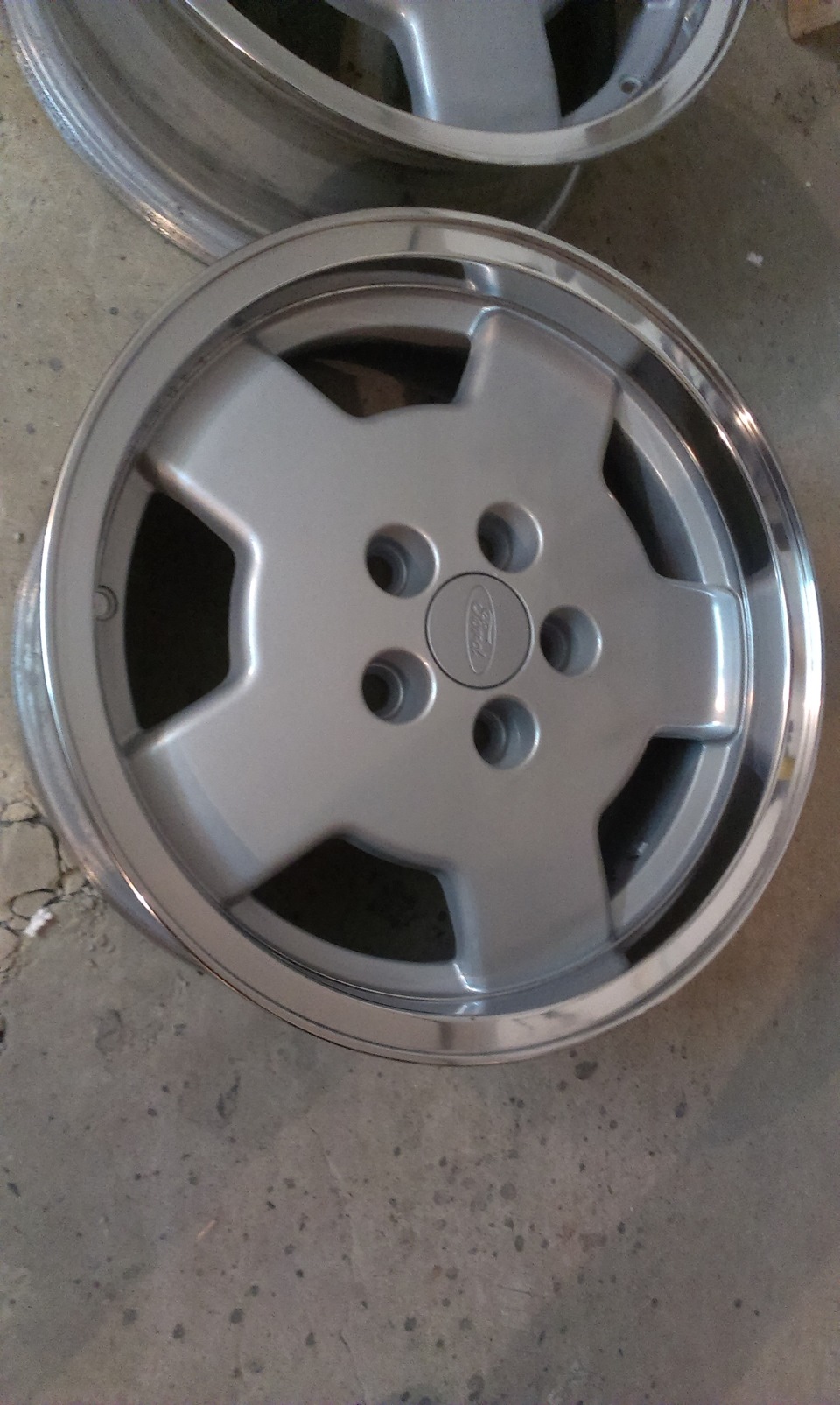 Продаж дисків Cosworth 3