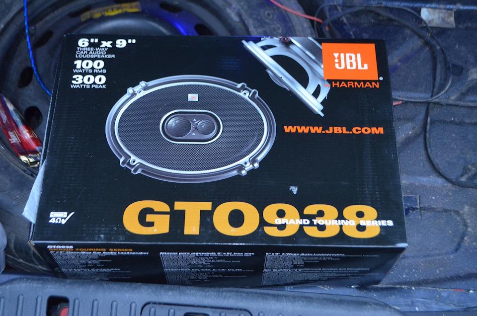JBL 938 на заднюю полку. 1