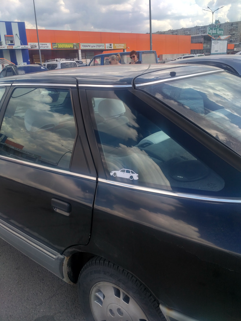 Наклейка Ford Scorpio 3