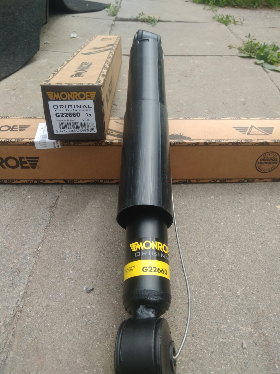 Заміна задніх амортизаторів MONROE G22660 3