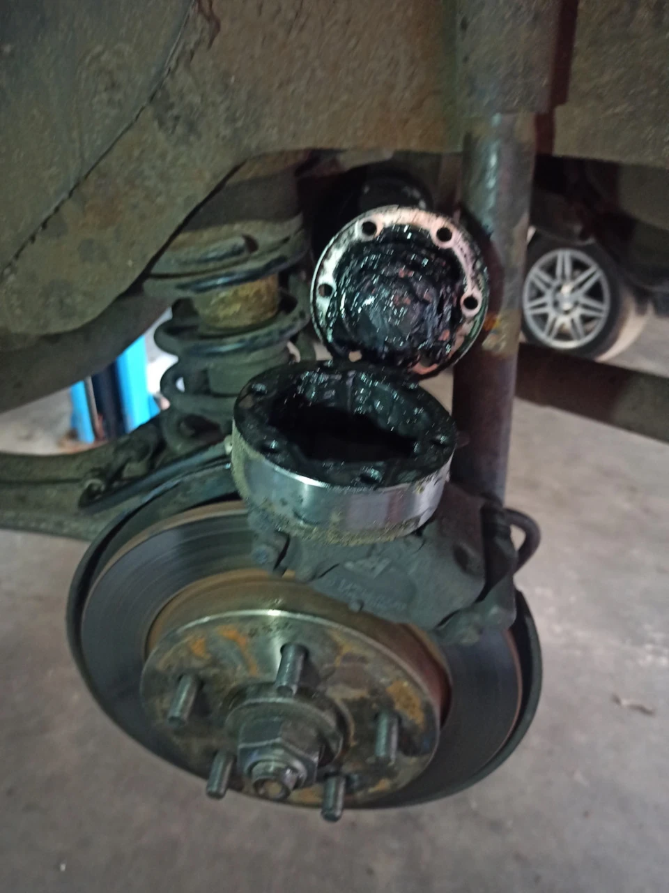 Обірвало ШРУС Скорпіо