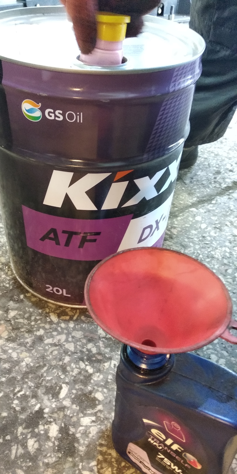 Заміна рідини ГУР. ATF DIXTRON 3 1