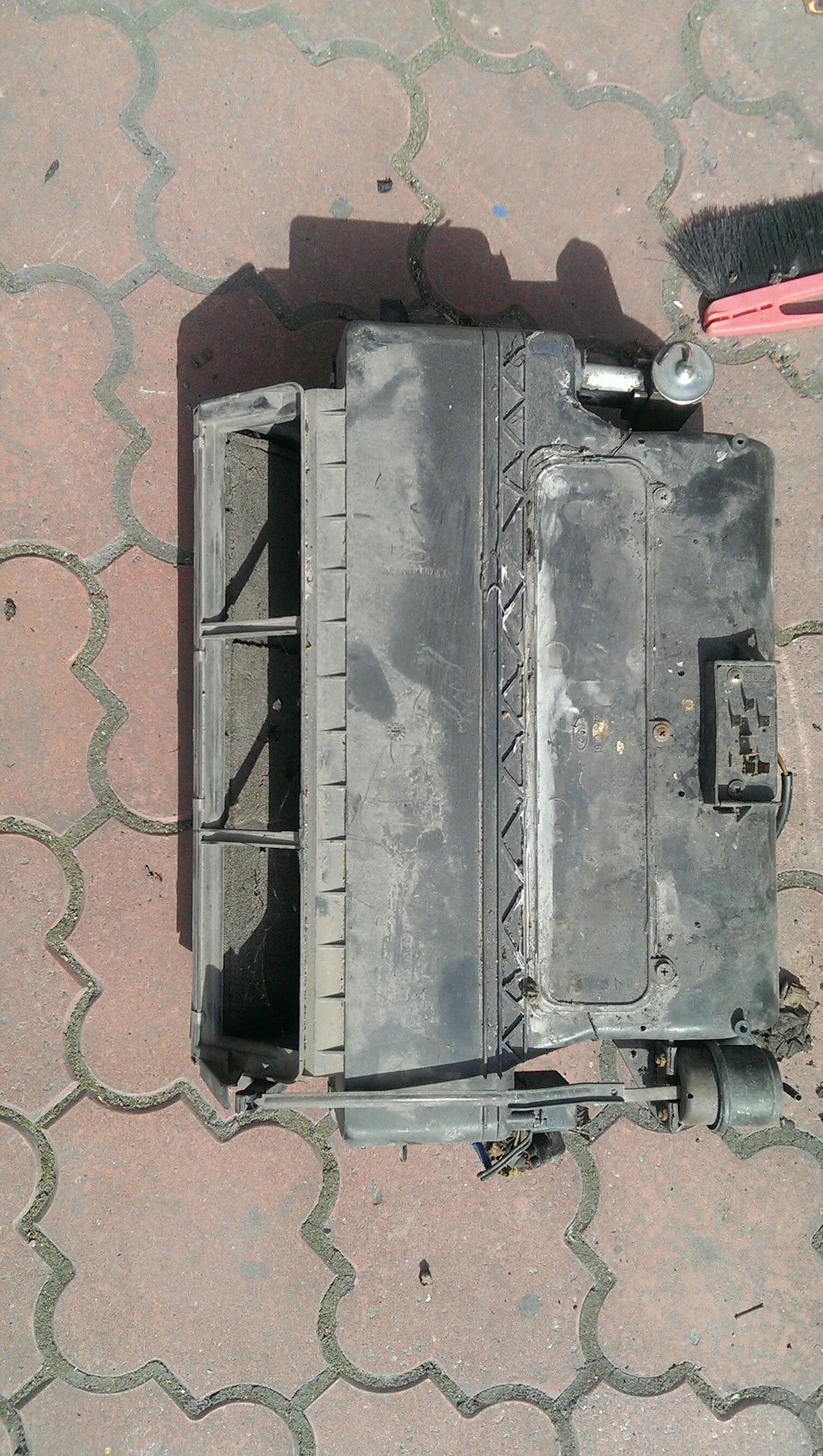 Заміна моторчика пічки.