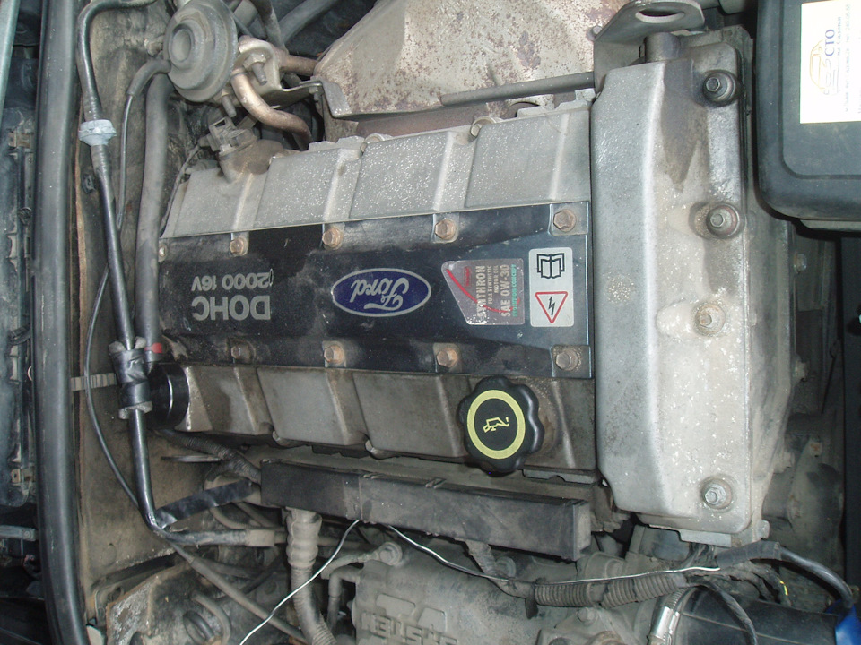 Заміна прокладки клапанної кришки Ford Scorpio II 4