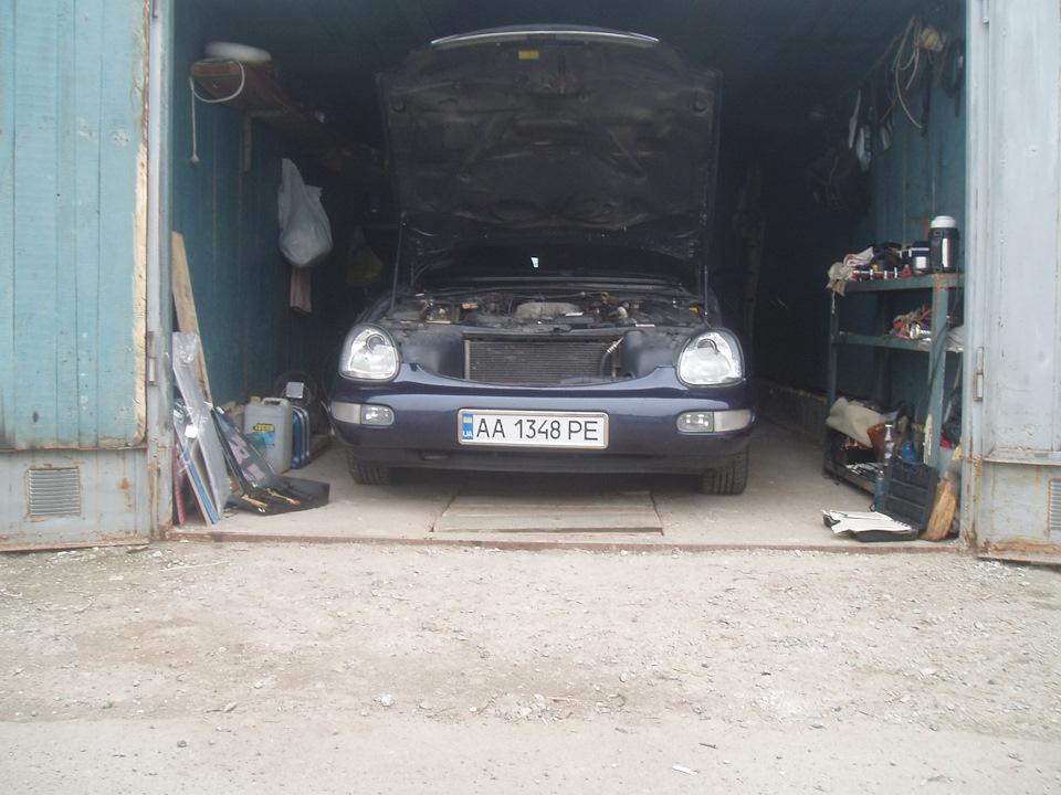 Заміна прокладки клапанної кришки Ford Scorpio II 1