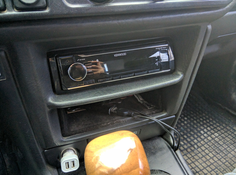 Нова магнітола Kenwood KMM BT304 5