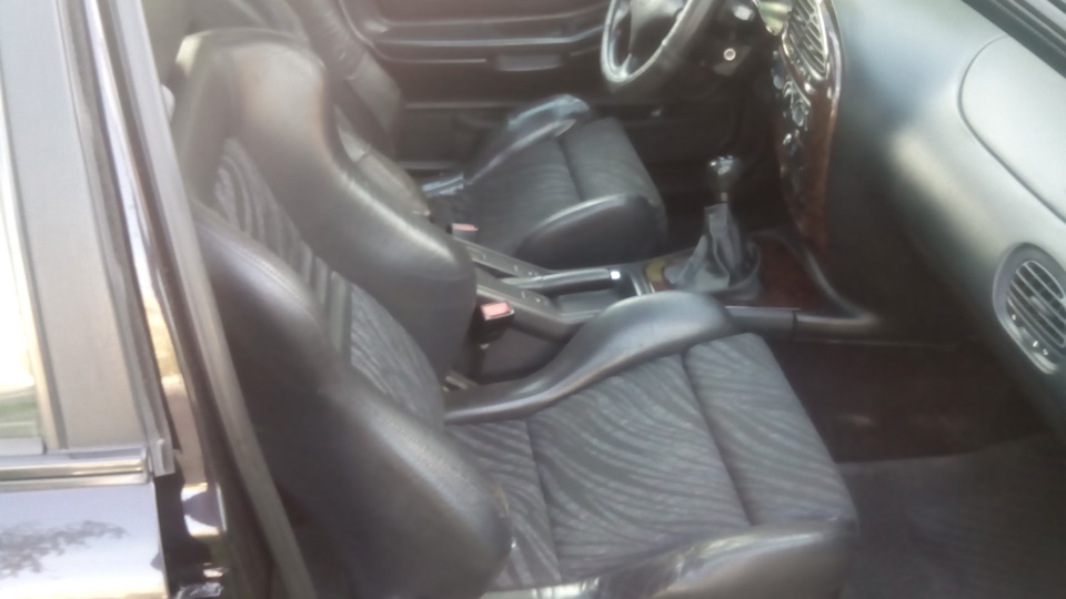 RECARO реалізовано 3