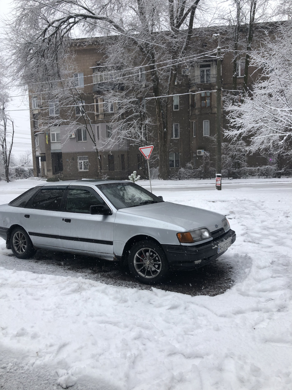 З приводу задніх стійок скорпа 1
