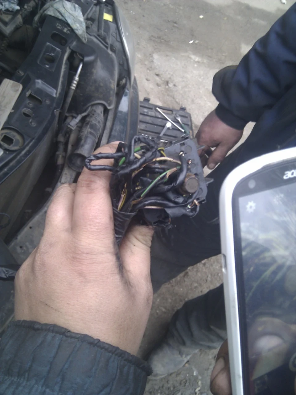 Було проведено капітальний ремонт проводки на СТО Генрі Форд в Одесі.