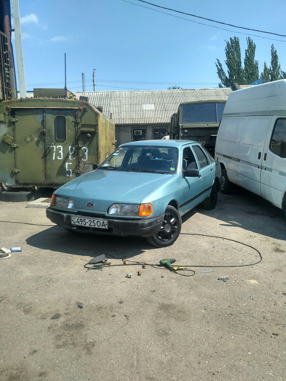 Поставив бампер та номер 2