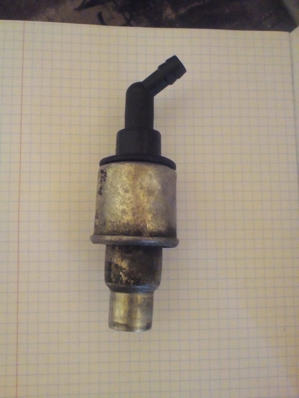 клапан картерних газів 2