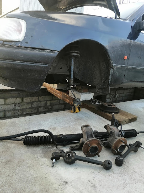 Виворот Ford Sierra (справи з передньою підвіскою) 1