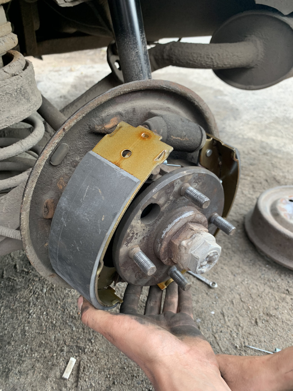 Заміна колодок Ford Sierra 89 2