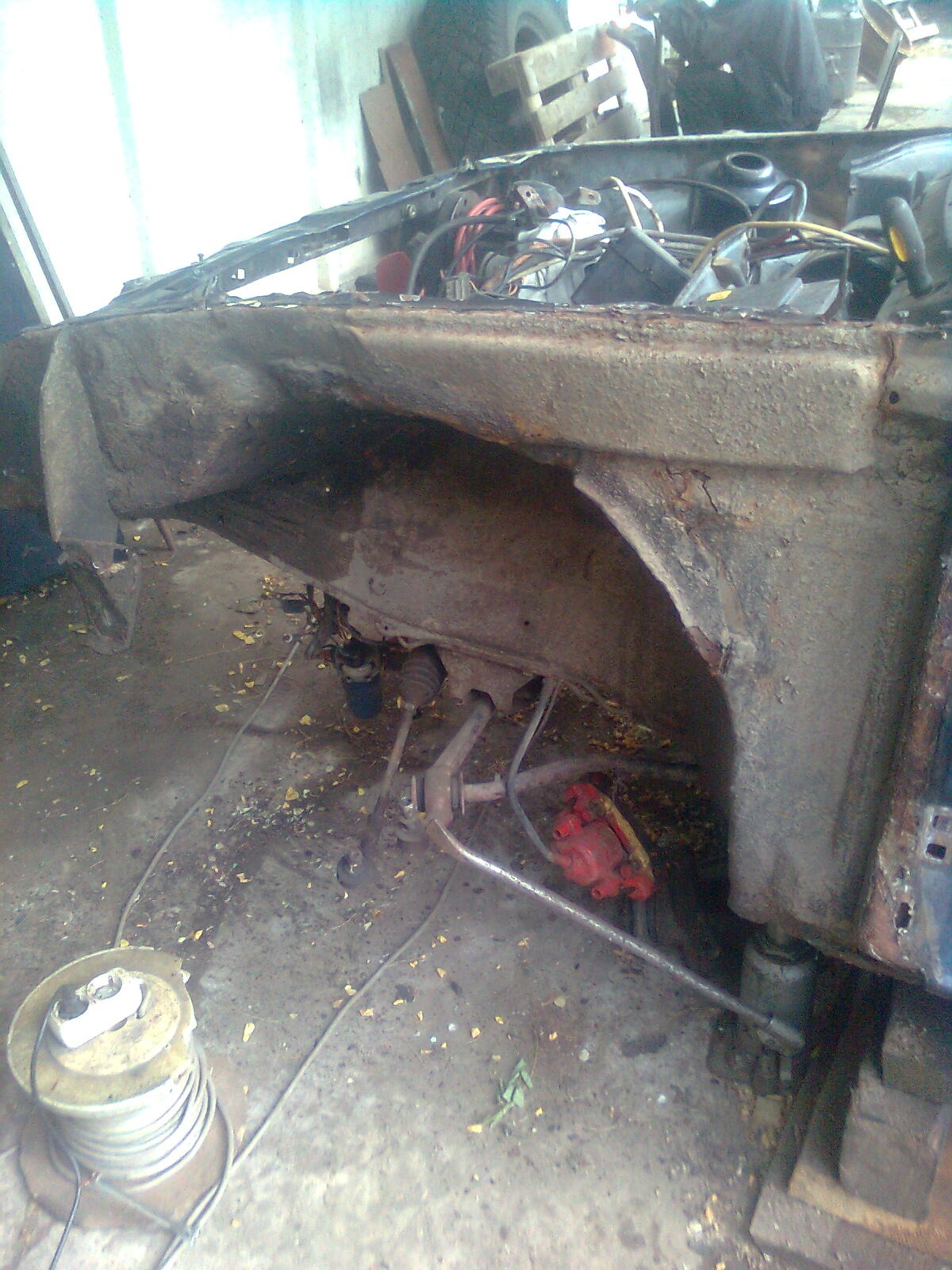 гнилий, і купа шпаклівки.:( 2