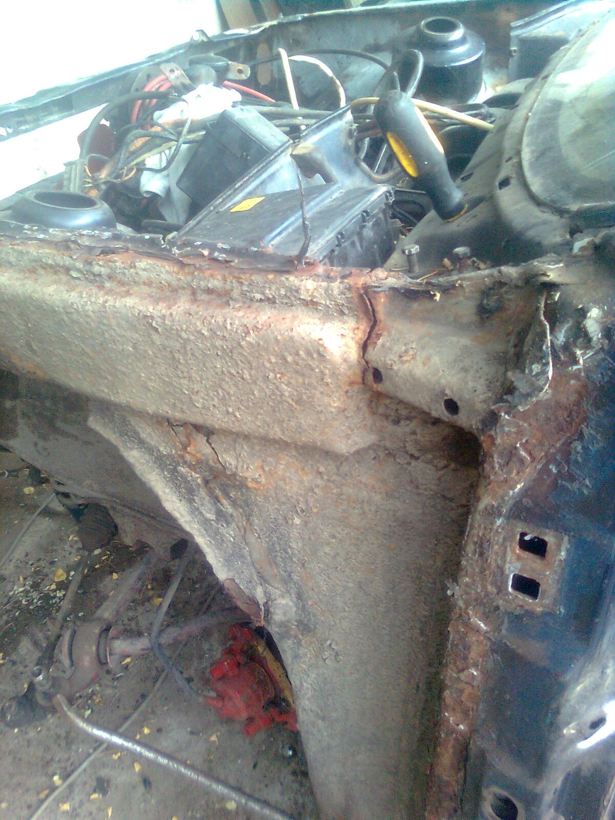 гнилий, і купа шпаклівки.:( 1
