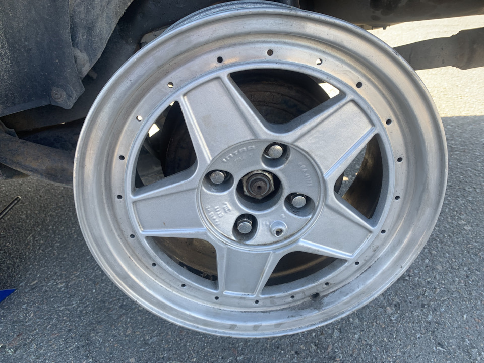 Довгоочікуване полірування дисків та Tyre Stretch 1
