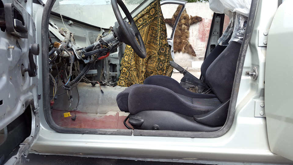 Recaro 4