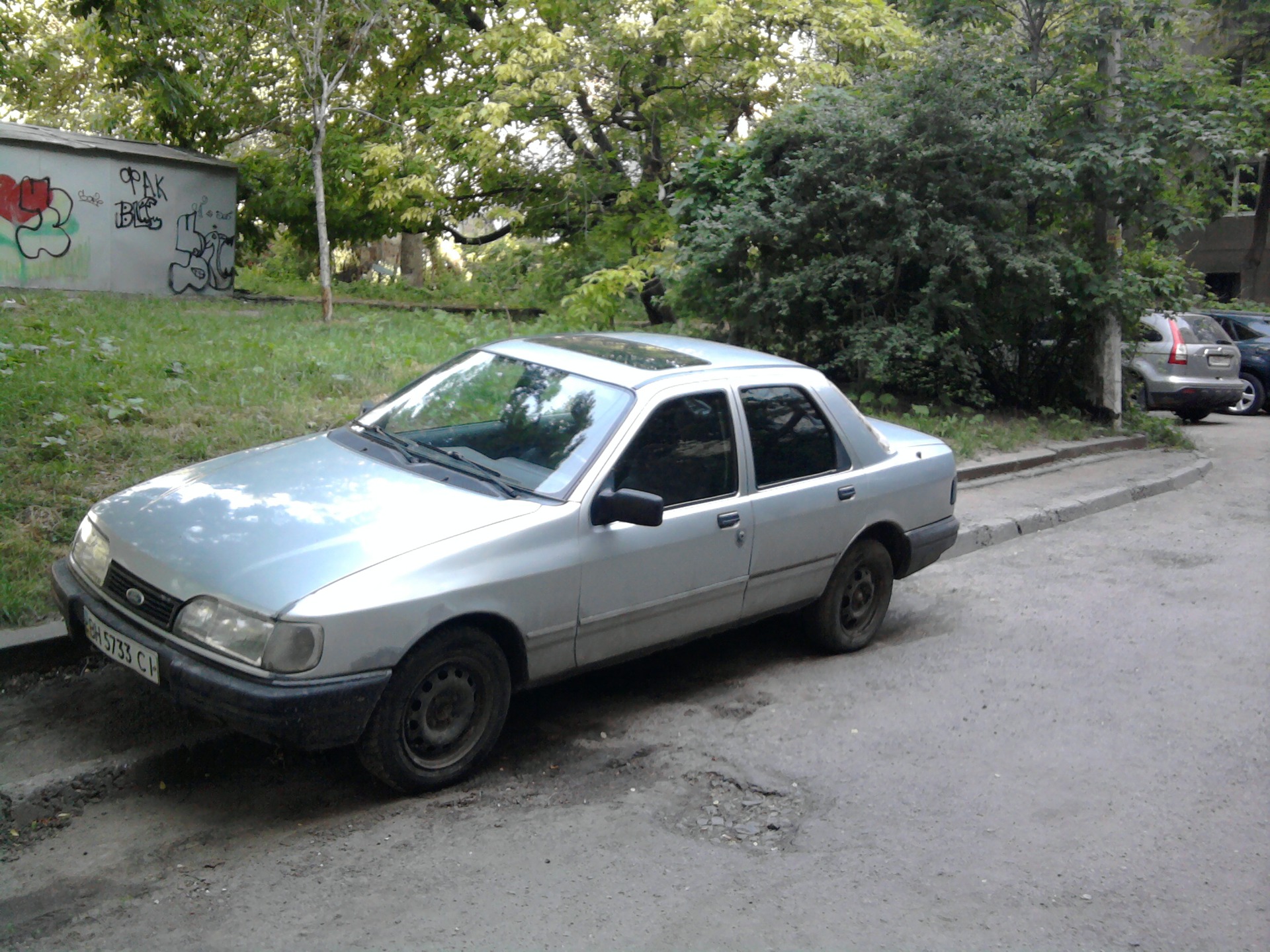 Чекає . 1