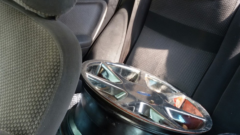 Ford Centra R17 4