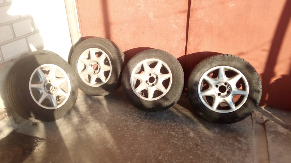 Диски centra r15, шини сontinentall, pirelli 3