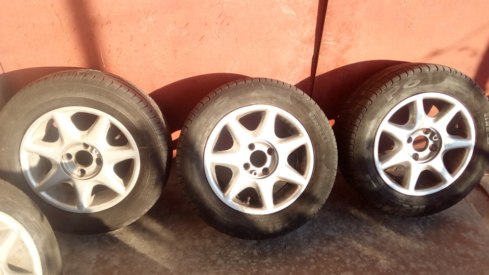 Диски centra r15, шини сontinentall, pirelli 4