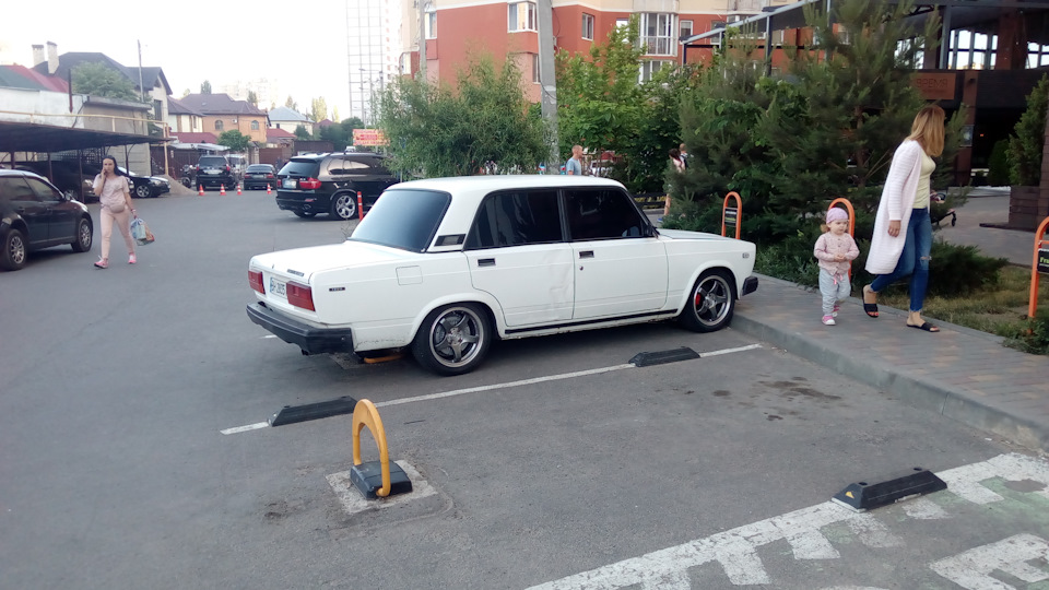 ВАЗ 2107 1