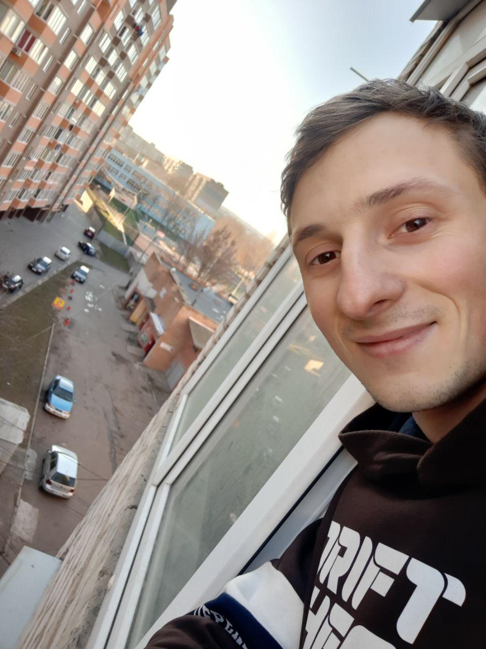 Снігу немає - продав. 2