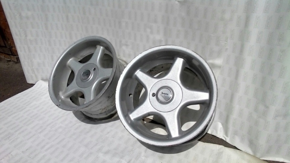 Купив два диски Brock B1 - R16, J9, ET15. 3