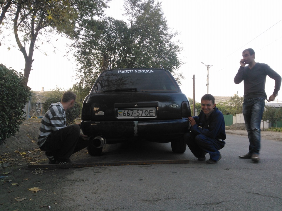 Задній бампер на Ford Sierra від Ford Scorpio 2 4