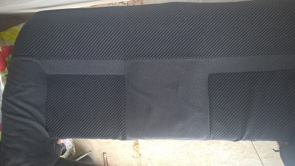 Продам задние сиденья 2