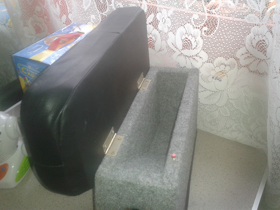 Запилив подлокотнечеГ) 3