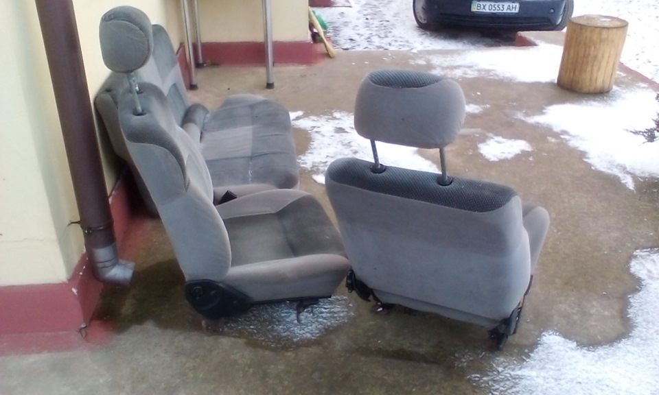 Прикупив влюрові сидіння;) 3