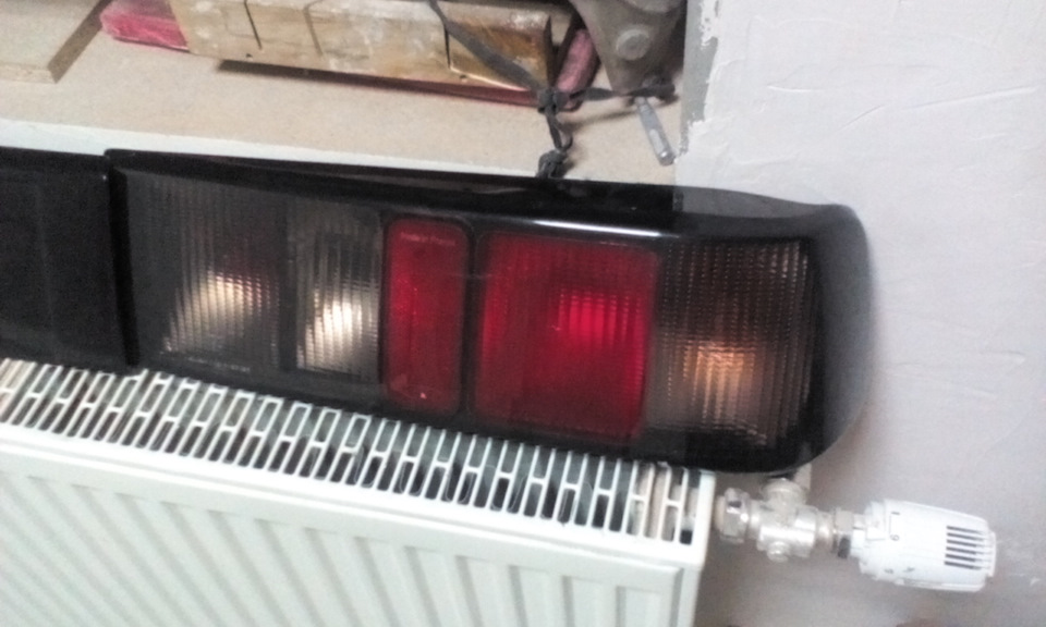 Рестайл стопи Smoke&Red Ford Sierra. 4