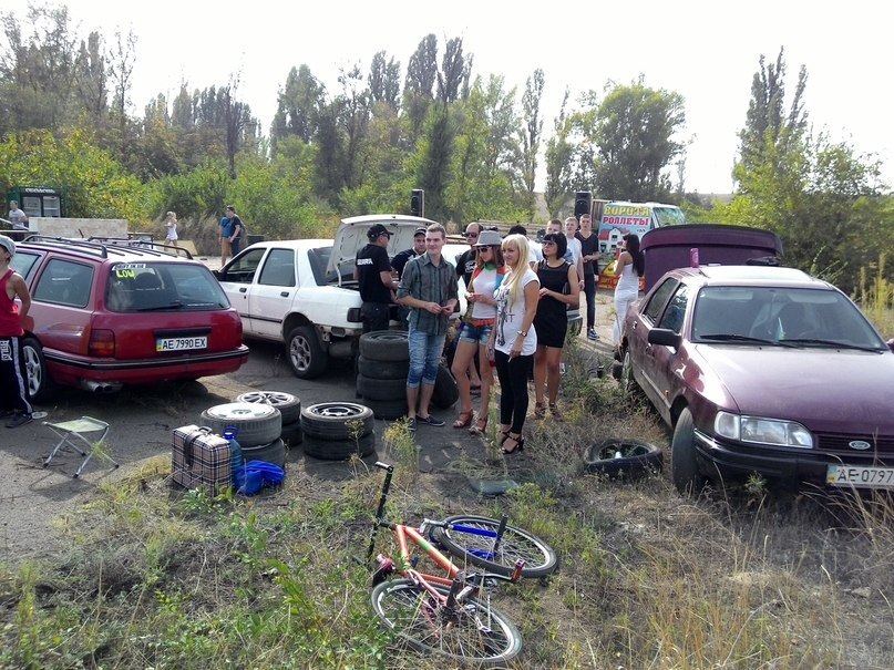 ну не завжди ж працювати. 2