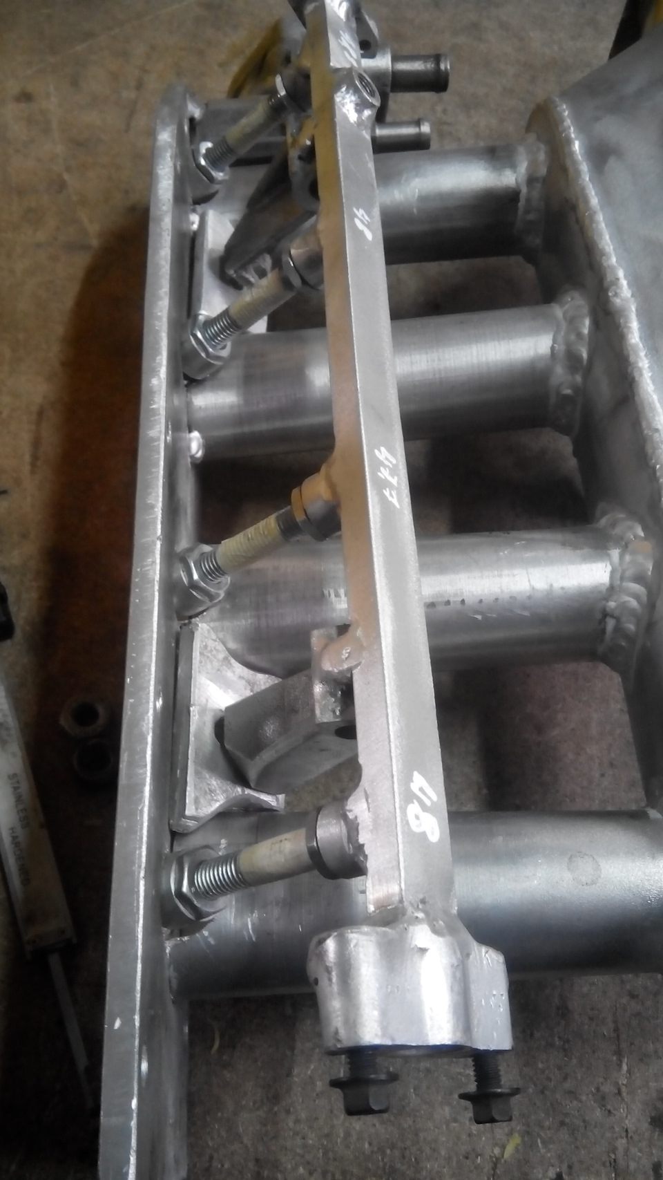 Впуск, випуск для DOHC turbo 4